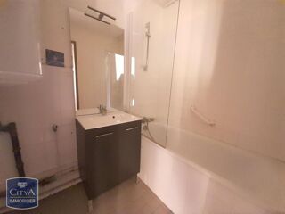 Appartement à louer 3 pièces 72 m²