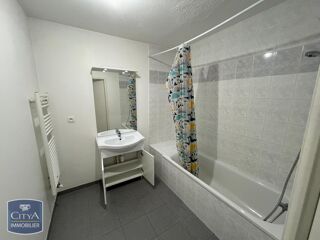  Appartement à louer 3 pièces 62 m²