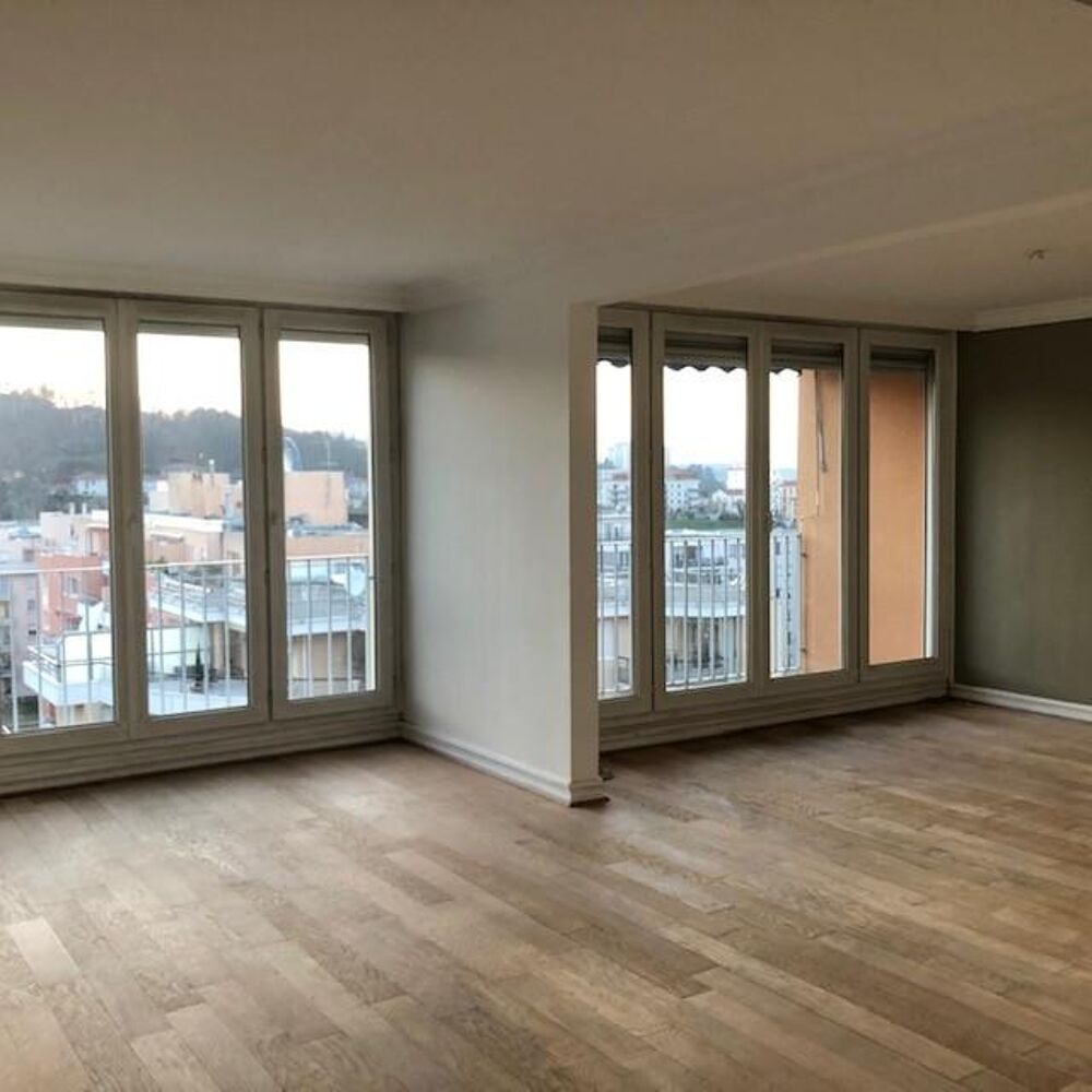 location Appartement - 3 pièce(s) - 76 m² Saint-Etienne (42100)