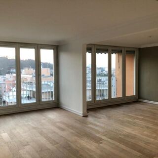  Appartement à louer 3 pièces 76 m²
