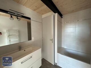  Appartement à louer 2 pièces 61 m²