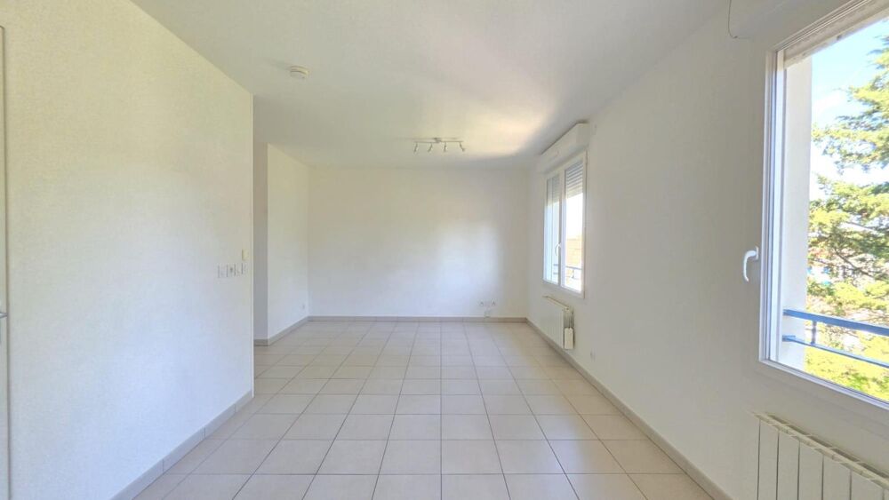 vente Appartement - 1 pièce(s) - 28 m² Décines-Charpieu (69150)