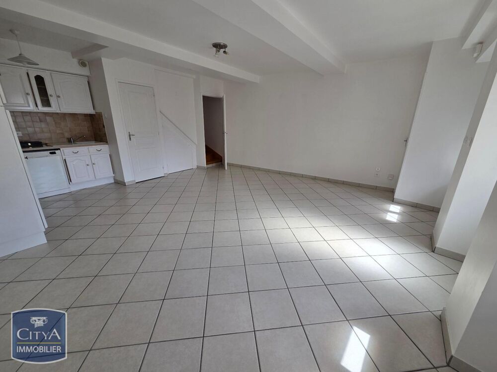 location Maison - 4 pièce(s) - 85 m² Pignols (63270)