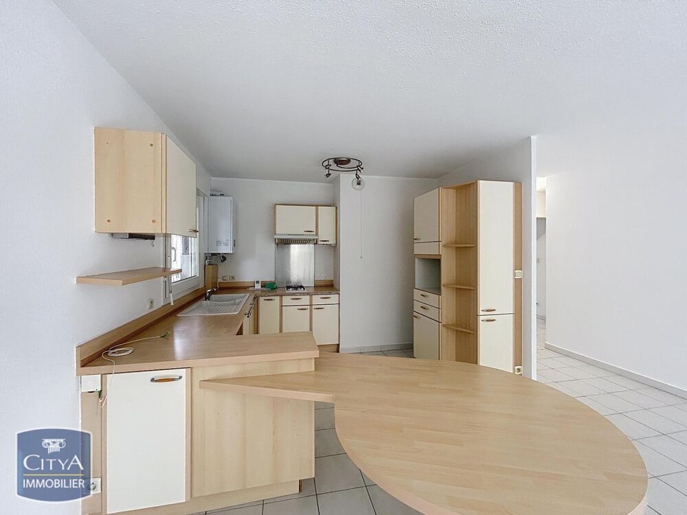 location Appartement - 3 pièce(s) - 68 m² Nimes (30900)
