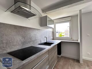  Appartement à louer 4 pièces 95 m²
