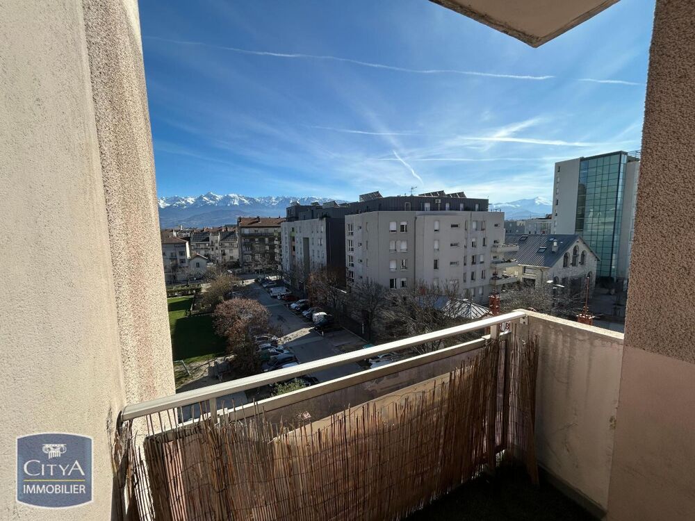 À LOUER : Appartement T4 situé dans la charmante ville d....