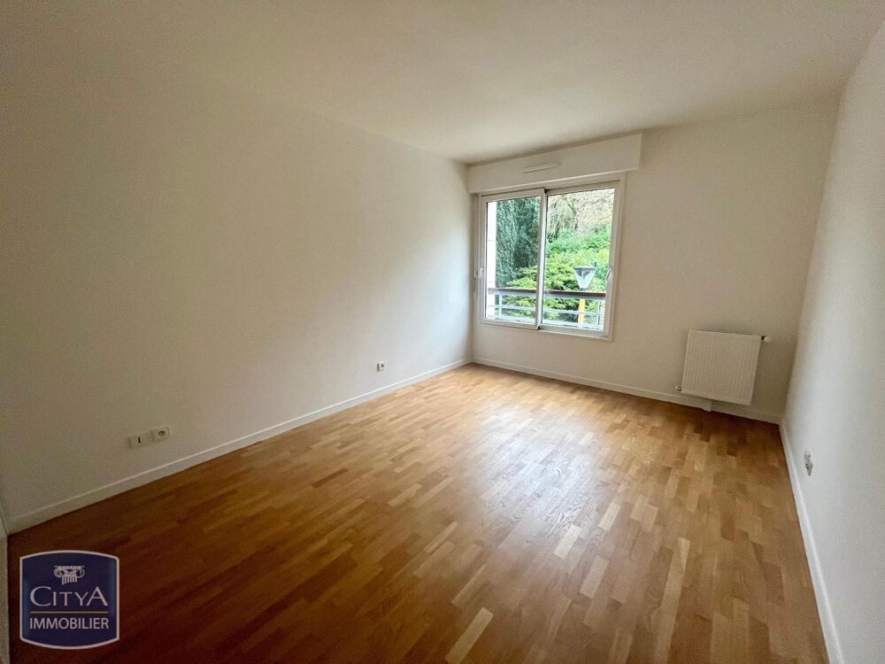 location Appartement - 5 pièce(s) - 112 m² Issy-les-Moulineaux (92130)