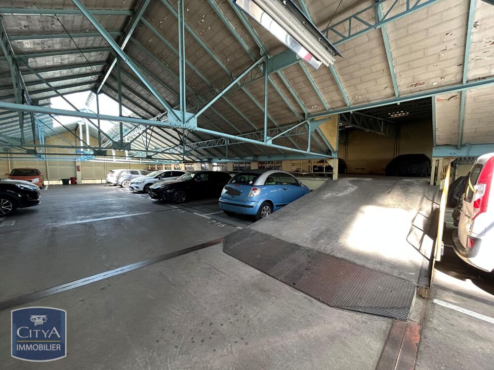 location Parking / Garage - 10 m² Saint-Etienne (42100)