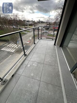  Appartement à louer 3 pièces 68 m²