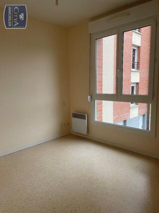  Appartement à louer 2 pièces 28 m²