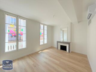  Appartement à louer 4 pièces 124 m²