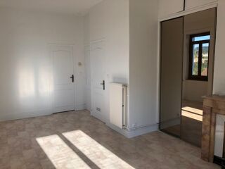  Appartement à louer 2 pièces 45 m²
