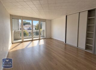  Appartement à louer 1 pièce 33 m²