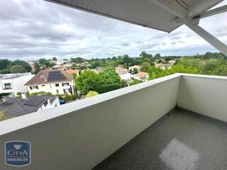  Appartement � louer 2 pi�ces 46 m� Merignac