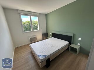  Appartement à louer 3 pièces 68 m²