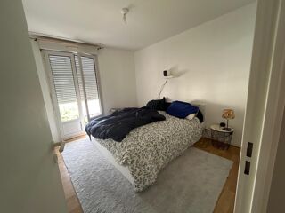 Appartement à louer 4 pièces 90 m²