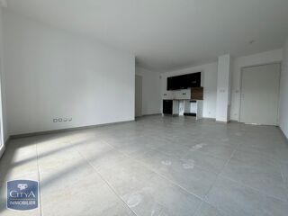 location Appartement - 2 pièce(s) - 43 m² Arles (13200)