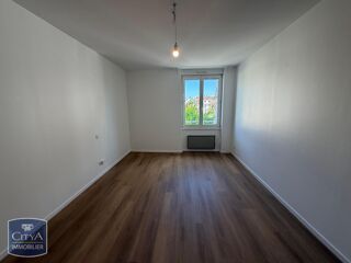  Appartement à louer 3 pièces 70 m²