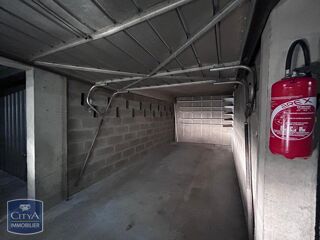  Parking / Garage � louer 