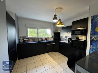  Maison à louer 4 pièces 79 m²