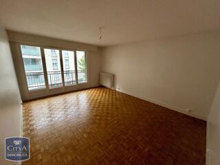  Appartement à louer 3 pièces 83 m²