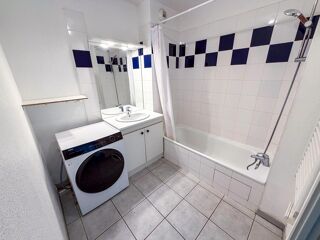  Appartement à louer 3 pièces 59 m²