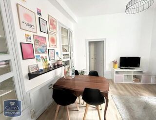  Appartement à louer 2 pièces 45 m²