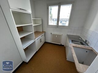  Appartement à louer 4 pièces 64 m²