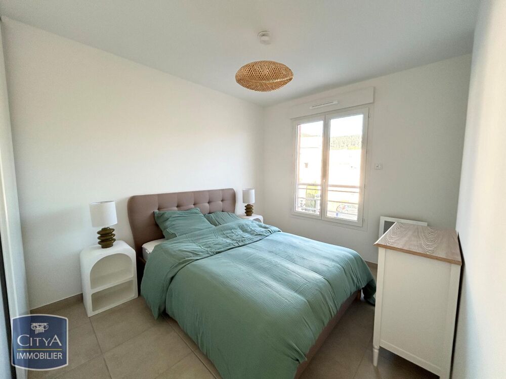 location Appartement - 2 pièce(s) - 43 m² Solliès-Pont (83210)