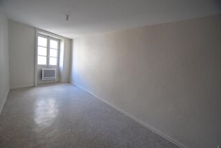  Appartement à louer 2 pièces 27 m²
