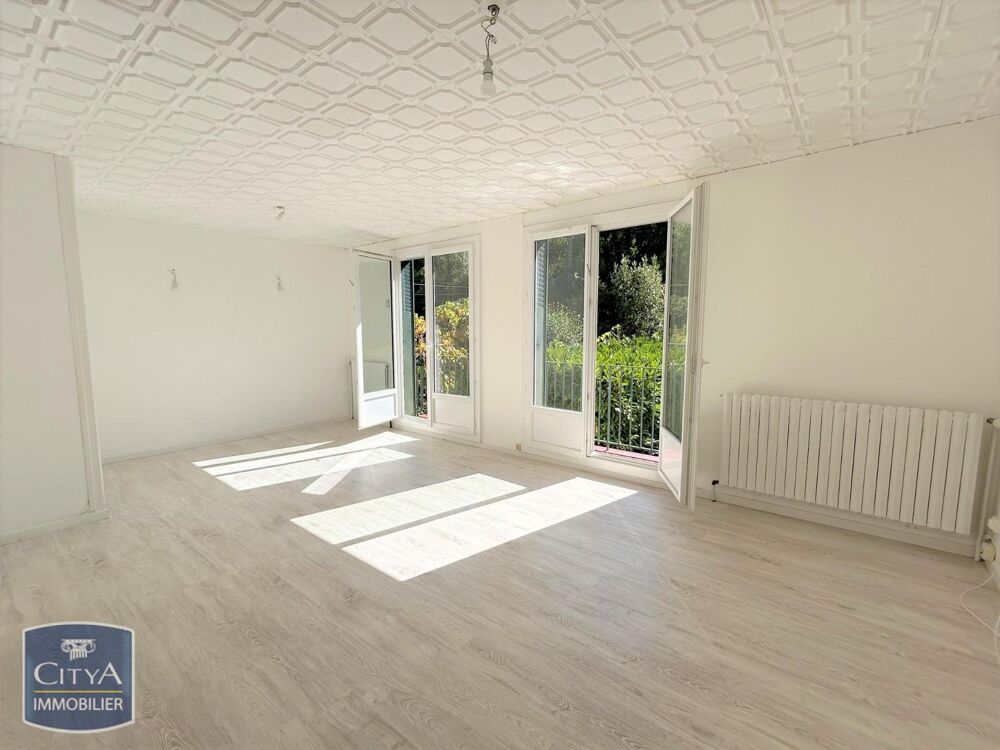 À LOUER : Découvrez cette charmante maison T4 située à L....