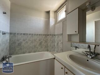  Appartement à louer 2 pièces 42 m²