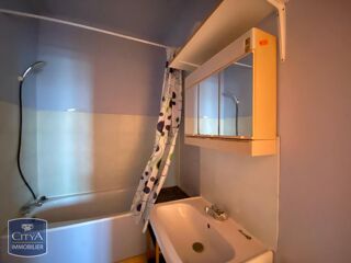  Appartement à louer 1 pièce 28 m²