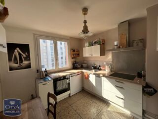  Appartement à louer 3 pièces 76 m²