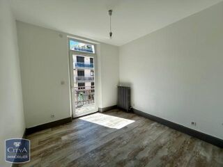  Appartement à louer 4 pièces 91 m²