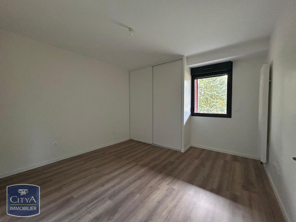 location Appartement - 3 pièce(s) - 74 m² Fleury-les-Aubrais (45400)