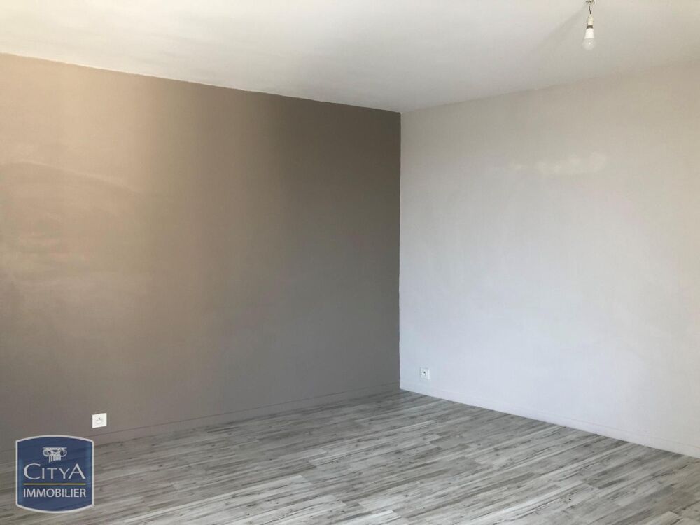 APPARTEMENT T2 - RIVE GAUCHE En location : dans la ville....
