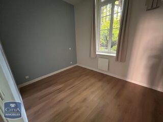  Appartement à louer 3 pièces 82 m²