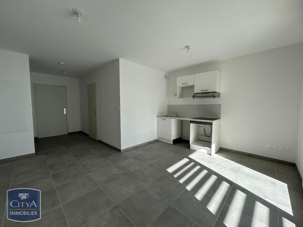 location Appartement - 1 pièce(s) - 28 m² Monteux (84170)