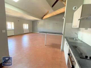  Appartement à louer 3 pièces 87 m²