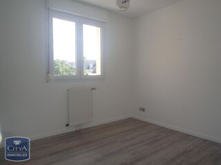  Appartement à louer 3 pièces 66 m²