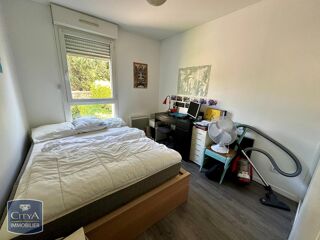  Appartement à louer 3 pièces 65 m²
