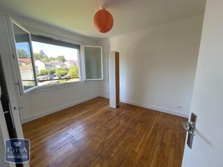  Appartement à louer 5 pièces 110 m²