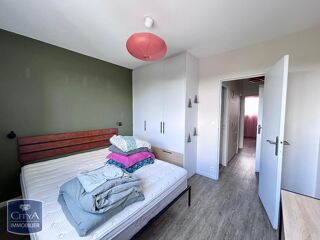  Appartement à louer 4 pièces 74 m²