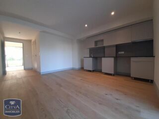 location Appartement - 2 pièce(s) - 41 m² Saint-Raphaël (83700)