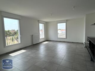  Appartement à louer 3 pièces 69 m²