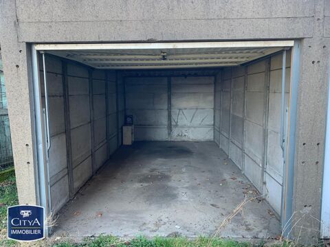  Parking / Garage  louer 