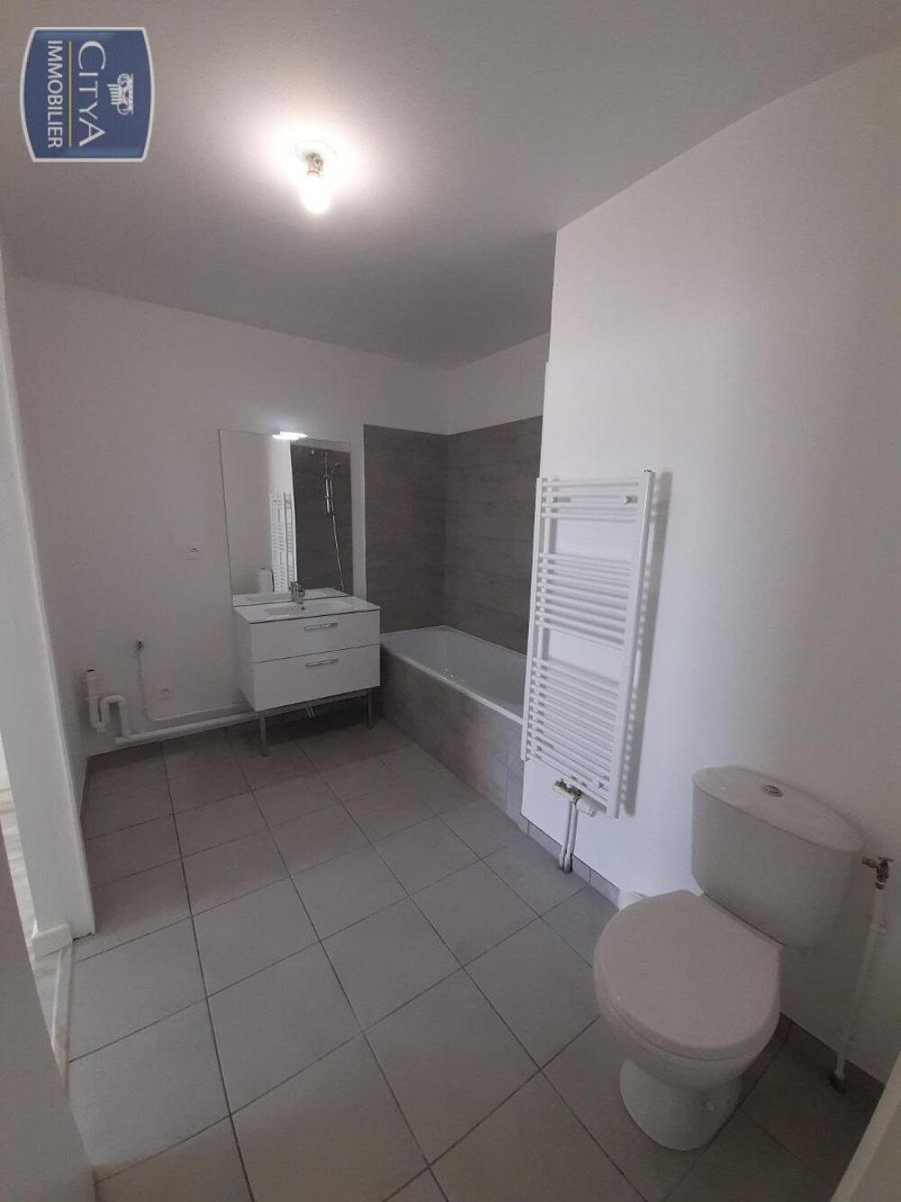 location Appartement - 2 pièce(s) - 47 m² Amiens (80000)