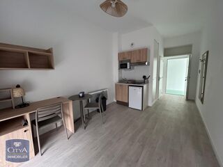  Appartement à louer 1 pièce 26 m²