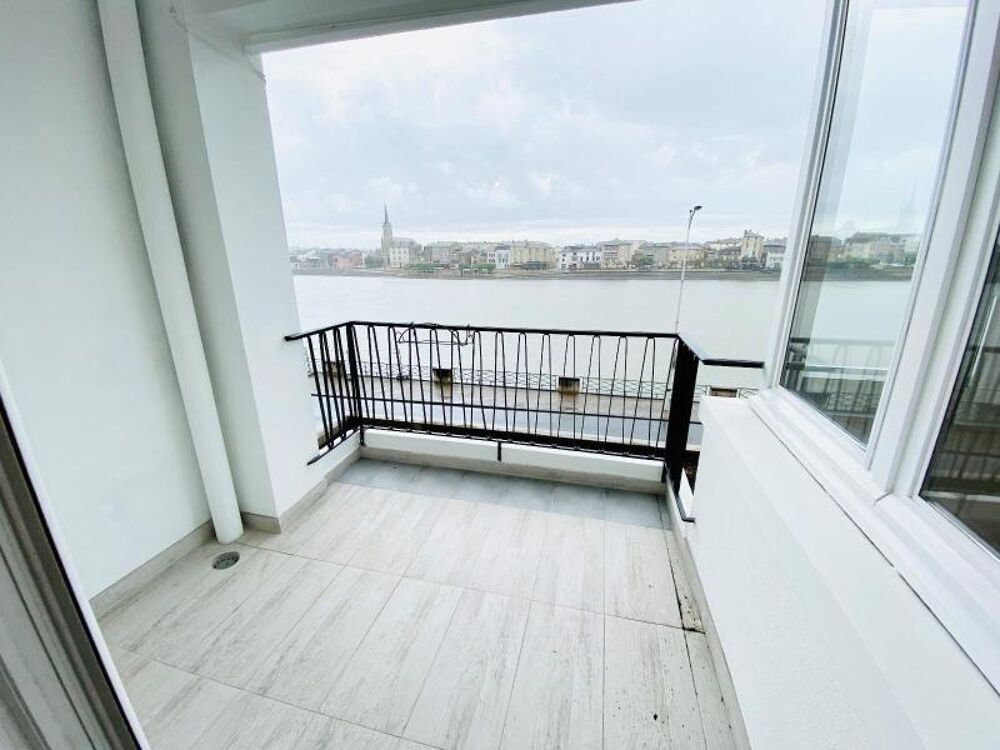 Nous vous proposons à la location un appartement T3Bis i....